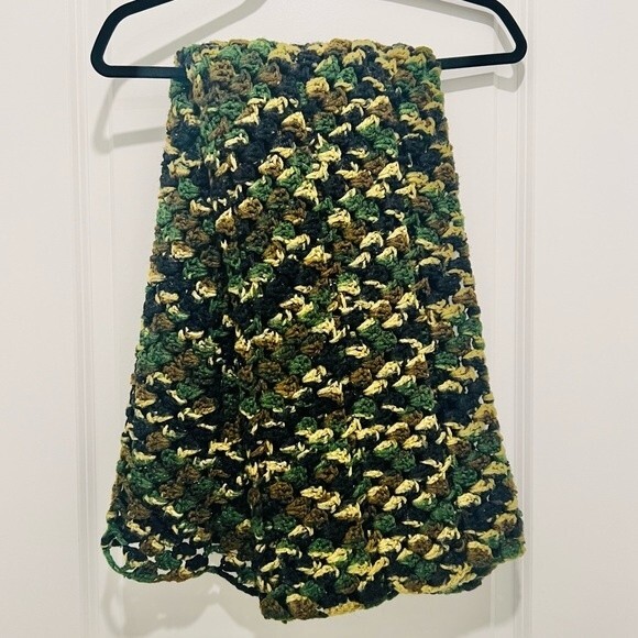 Handmade Knit Camo Crochet Knit Blanket Afghan 42" x 46.5"